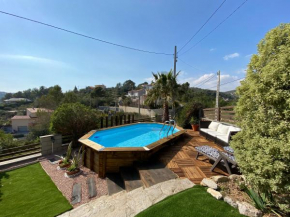 Amazing Vila close to Sitges, jacuzzi, swimming pool & exellent views